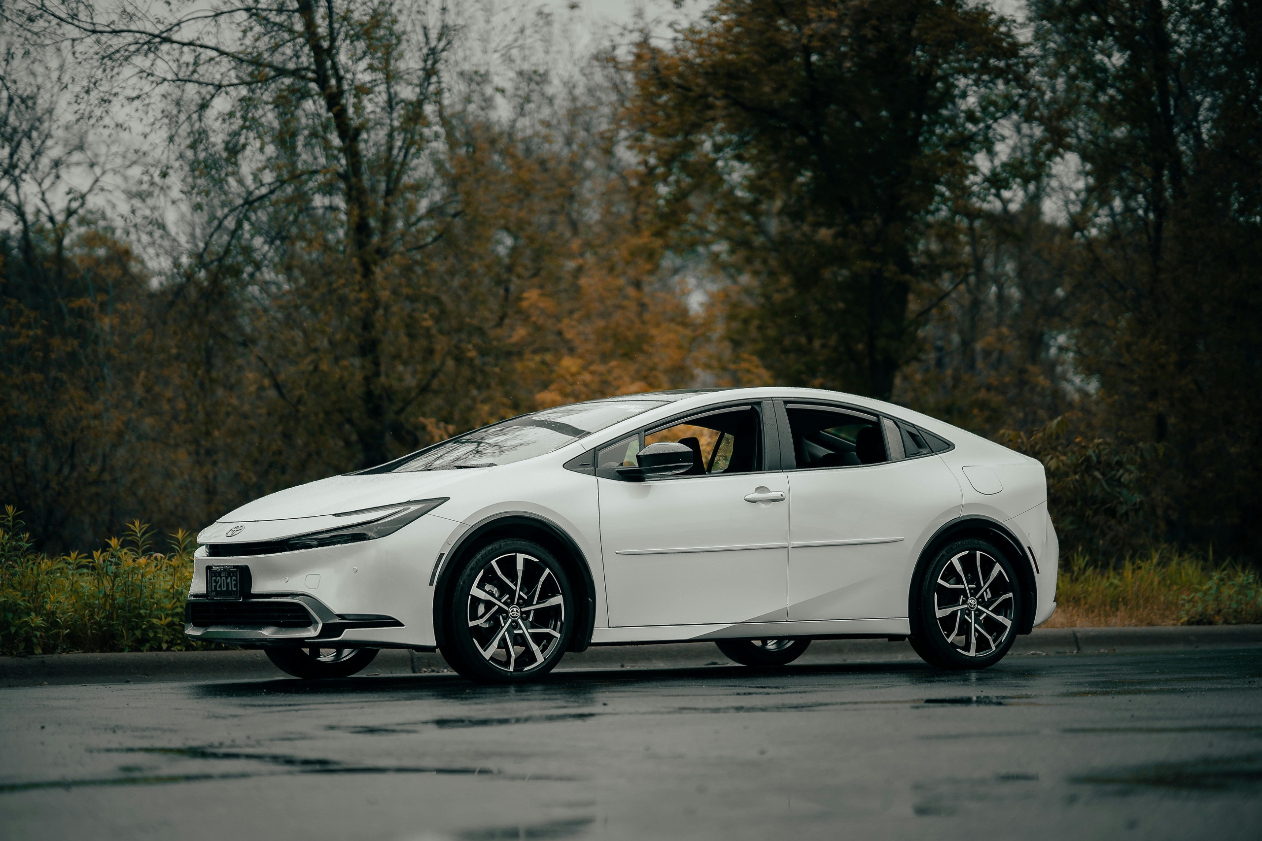 Best 2026 Sedan Cars for Long-Distance Driving: Comfort, Fuel Efficiency, and Road Performance